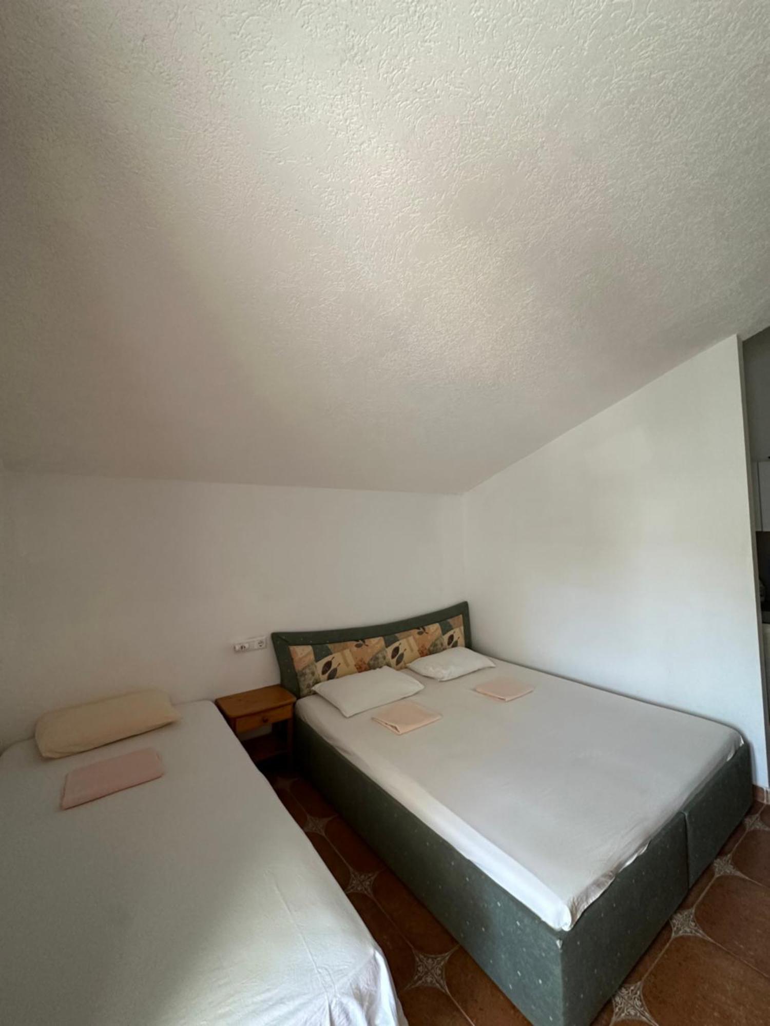 Guest House Nura Ulcinj Luaran gambar